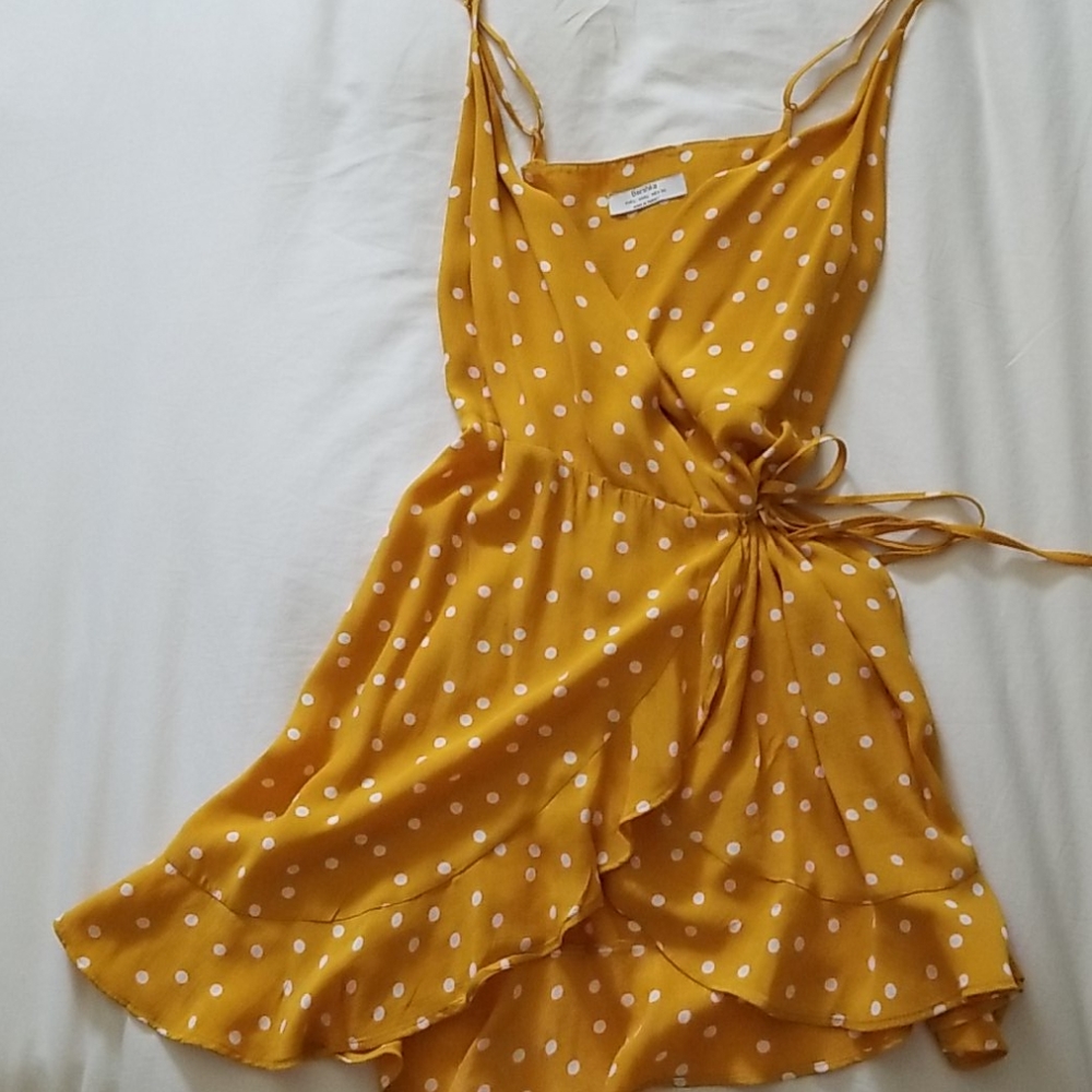Polkadot mini wrap dress